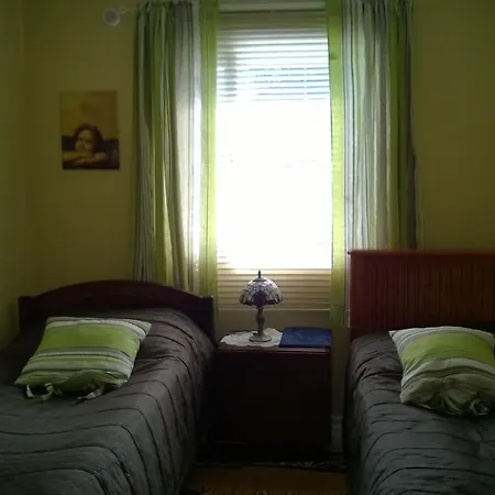 Eden Guest house Billnas